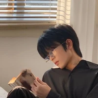 ไวน์(พี่ชายพระเอก)