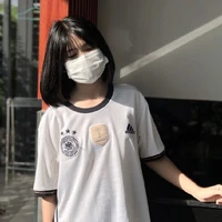 หญิง(เพื่อนในกลุ่มแพน)