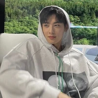 ลีซูโฮ (พระรอง)