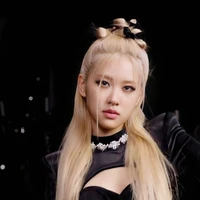 kim chaeyoung /rose