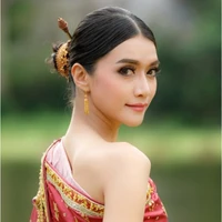 จันทร์เพ็ญ(นายเอกชาติก่อน)