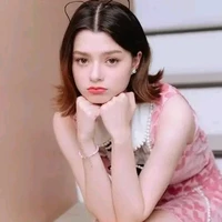 ม่อน(นางเอก)