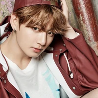 Jeon Jungkook < 19 años >