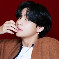 Taeyung < 18 años >