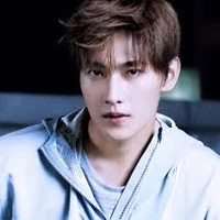 JEON YANG YANG( 18 years old)