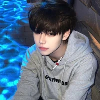 มิค(พี่ชายพอ.)