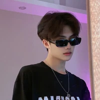 ฟิล์ม//พระเอก