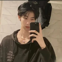 พายุ(คนในแก๊ง🖤กุหลาบดำ🖤)