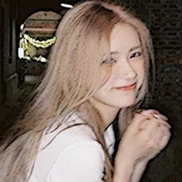 Aurellie Silvina Catheez [You]