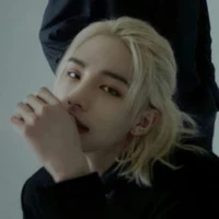 hwang hyunjin