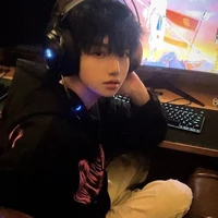 บูม(เพื่อนนอ.)