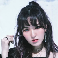 Son Seung Wan (Wendy)