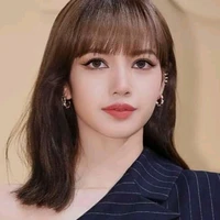 Queen lalisa Viktoria