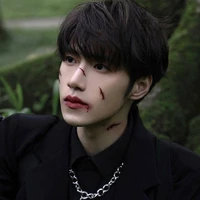 ไมเคิล/พ.อ/นักล่า/อัลฟ่า