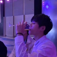 คิน//พ.อ
