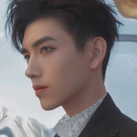 พระเอก(บาส)