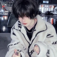 นิว(นายเอก)