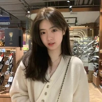 พลอย