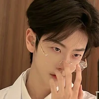 คิง(พระเอก+เพื่อนพระเอก)