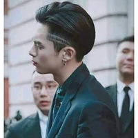 ทอยเล็ต:คนสนิทเปอร์