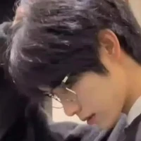 เนม(พี่ชายนางเอก)