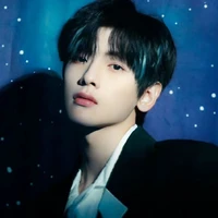 คิง(พี่คนรอง😡😈)