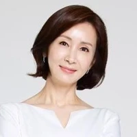 คุณหญิง(แม่ไป๋)