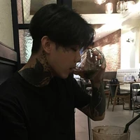ปาร์ค(เพื่อนพระเอก)🥂