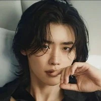 MIN PARK Min-Jun { Rainha Do Inferno }