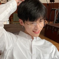 เจมส์//พระเอก