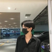 เจมส์      พ.อ