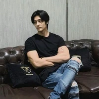 เหนือเกล้า{พ่อ.น.อ.}