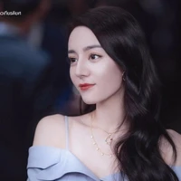 พลอย(หรานอู่)(มาเฟียยังกลัว)