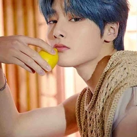 Jeongin 