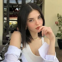 𝙑𝙖𝙡𝙚𝙣𝙩𝙞𝙣𝙖 𝙈𝙤𝙧𝙚𝙩𝙩𝙞 {𝙛𝙛}