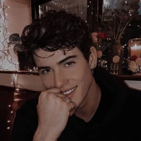 𝘿𝙖𝙫𝙞𝙙𝙚 𝙍𝙤𝙢𝙖𝙣𝙤 {𝙢𝙡 𝙖𝙨𝙩.}