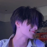 คิม พระเอก