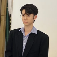 คัส(เลขาพระเอก)