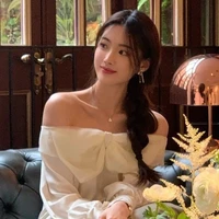น้ำหนาว(พี่สาวนางเอก)