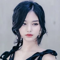 จูเลีย(เพื่อนนางเอก)