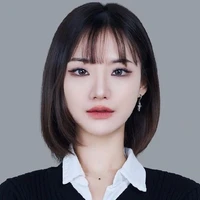 แม่ฟ้า(แม่ของพลอย)