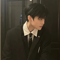 คิงส์ตัน[พระเอก]⛓️🩸