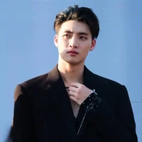 นัท(บอดี้การ์ด)