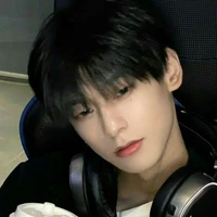 ชาร์ค(เพื่อนน.เอก)