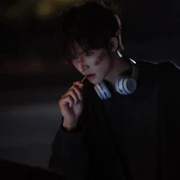แชมป์[รุ่นพี่นางเอก+นักฆ่าในองกรณ์]