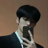 ทีทิศ/พระเอก