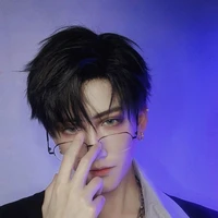 โนอาห์(เพื่อนพระเอก)