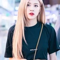 เมย์(แฟนเก่าพระเอก)
