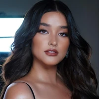 𝐒𝐚𝐫𝐚𝐡 𝐂.(𝐆𝐢𝐨𝐯𝐚𝐧𝐧𝐚 𝐒𝐭).