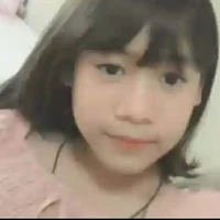 แยม(แฟนเอิร์ท+เพื่อนข้าวปั้น)